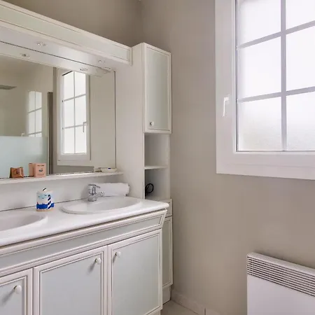 بيت للعطل En Re, Maison Avec Jardin Pour 7 *